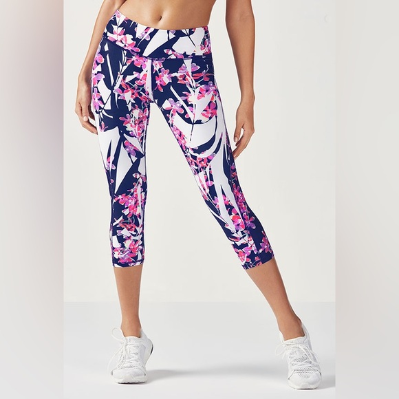 Fabletics Polly Capri Leggings size Small - Picture 1 of 9